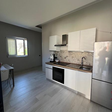 Brass Apartment كاستيلاّماري دي ستا المظهر الخارجي الصورة